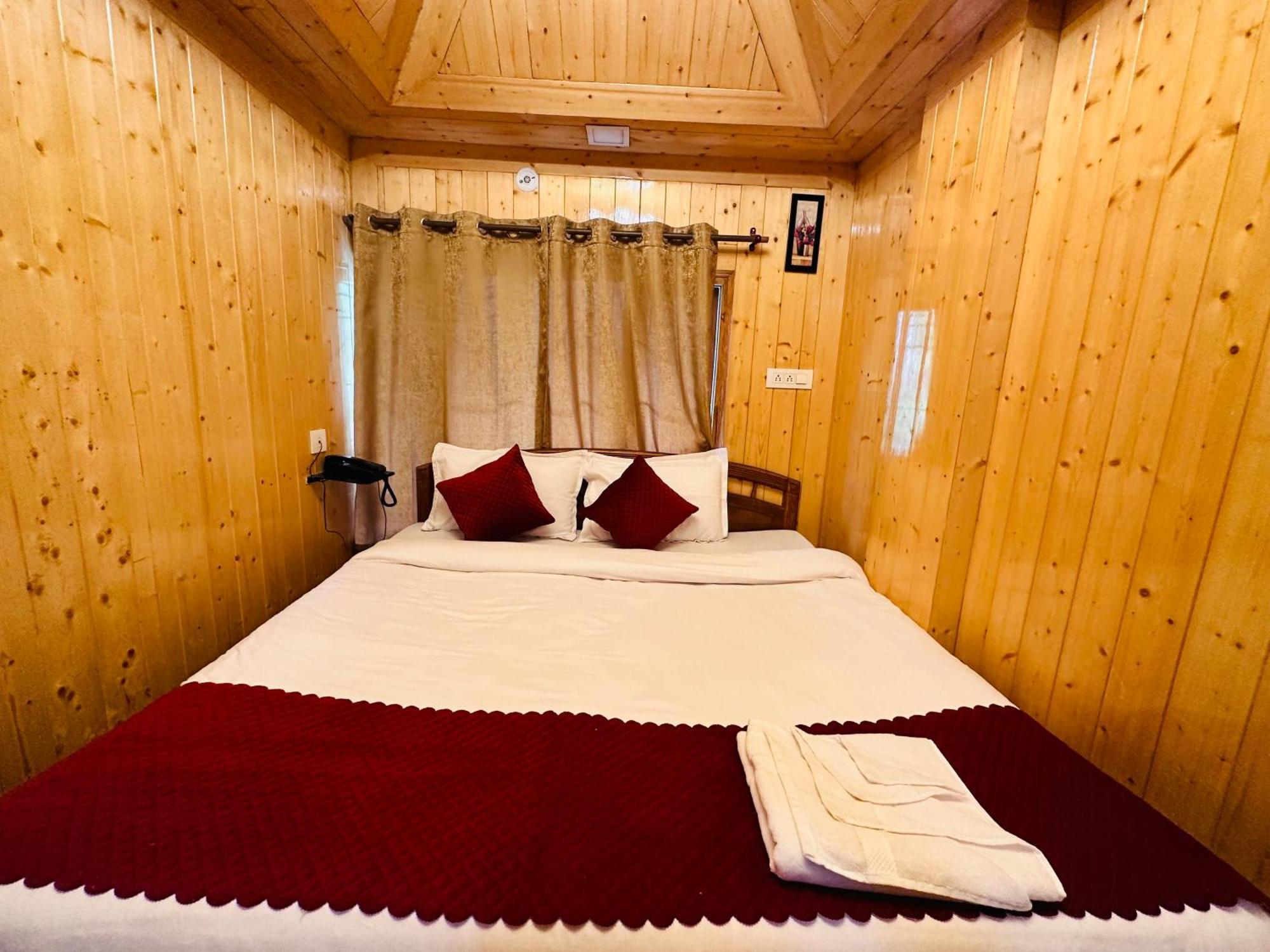 Hotel Avalanche Шимла Экстерьер фото